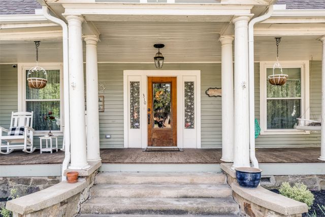 310 E Tarrant Street, Bowie, TX 76230