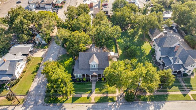 310 E Tarrant Street, Bowie, TX 76230