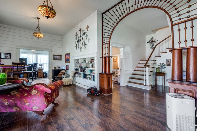 310 E Tarrant Street, Bowie, TX 76230