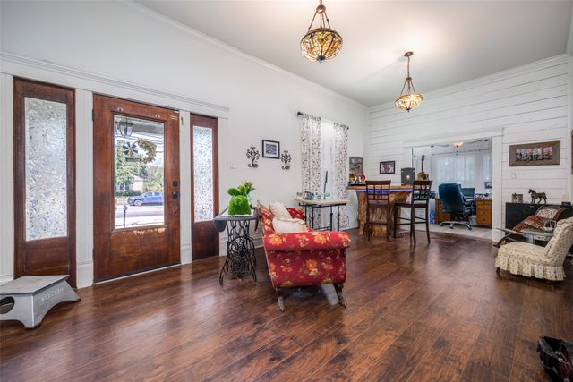 310 E Tarrant Street, Bowie, TX 76230
