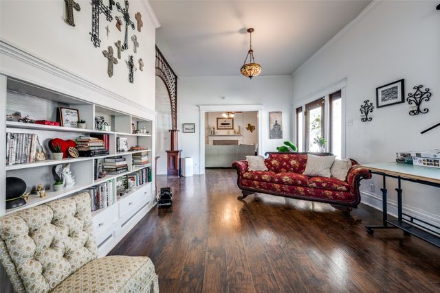 310 E Tarrant Street, Bowie, TX 76230