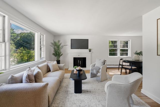 17 Paul Revere Road, Sharon, MA 02067