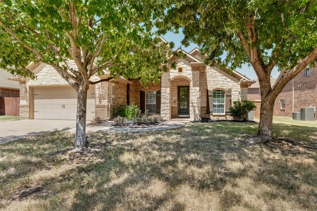 4503 Karen Drive, Mansfield, TX 76063