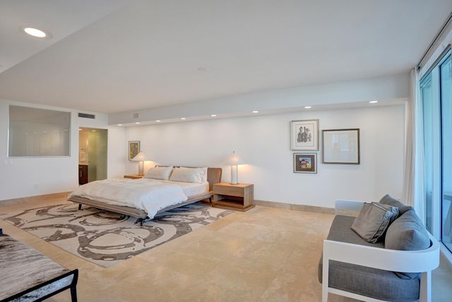 715 Bayshore Drive 902, Fort Lauderdale, FL 33304