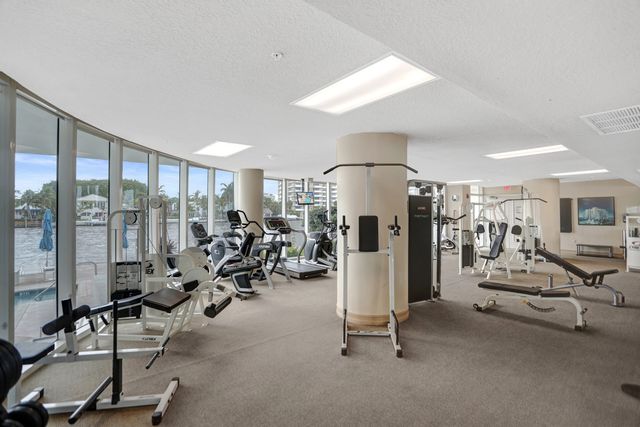 715 Bayshore Drive 902, Fort Lauderdale, FL 33304