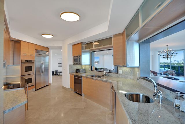 715 Bayshore Drive 902, Fort Lauderdale, FL 33304