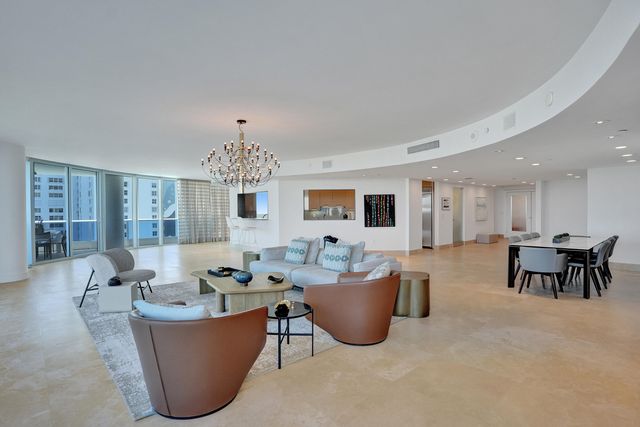 715 Bayshore Drive 902, Fort Lauderdale, FL 33304