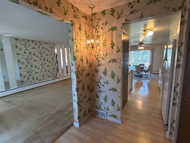 303 S University Avenue, Glenwood, IL 60425