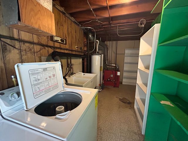 303 S University Avenue, Glenwood, IL 60425