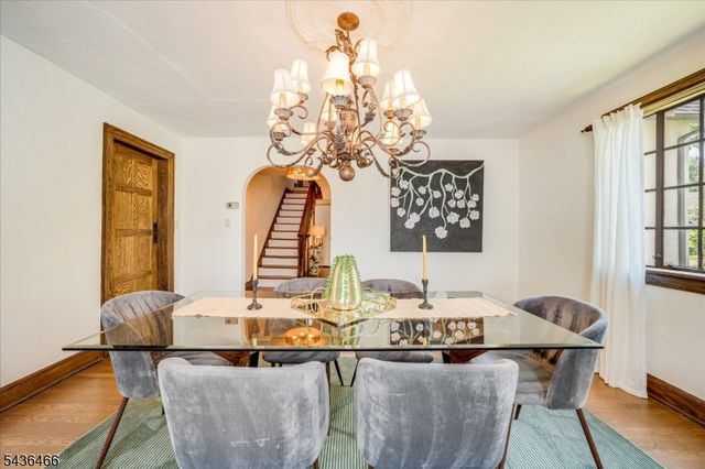 30 Glenwood Dr, Millburn Twp., NJ 07078