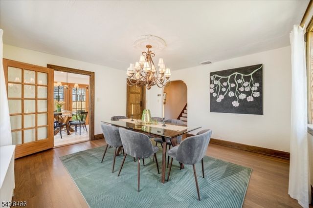 30 Glenwood Dr, Millburn Twp., NJ 07078