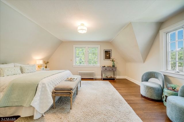 30 Glenwood Dr, Millburn Twp., NJ 07078