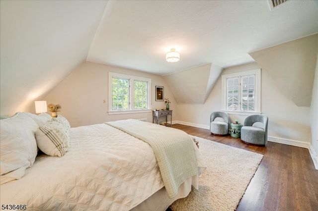 30 Glenwood Dr, Millburn Twp., NJ 07078