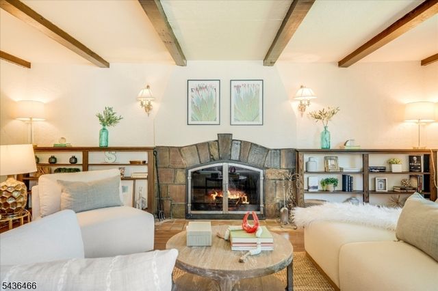 30 Glenwood Dr, Millburn Twp., NJ 07078