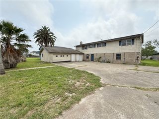 321 Clearview Dr, Corpus Christi, TX 78418