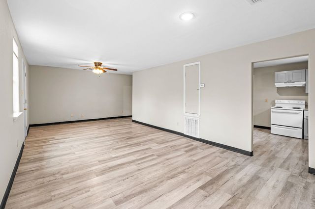 504 W Meredith St., Marshall, TX 75670