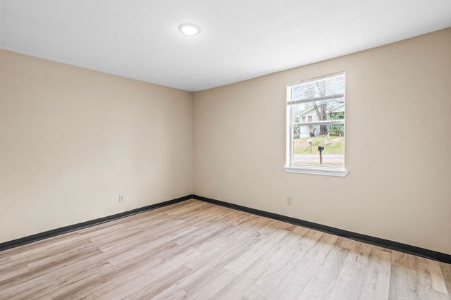 504 W Meredith St., Marshall, TX 75670