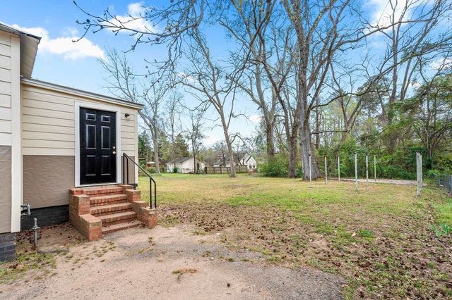 504 W Meredith St., Marshall, TX 75670