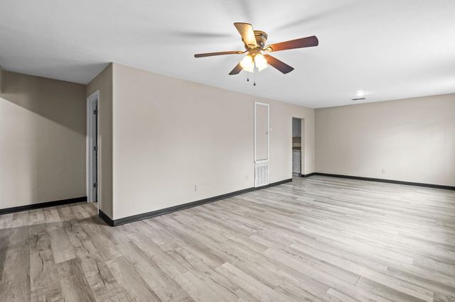 504 W Meredith St., Marshall, TX 75670