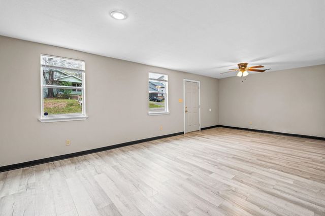 504 W Meredith St., Marshall, TX 75670