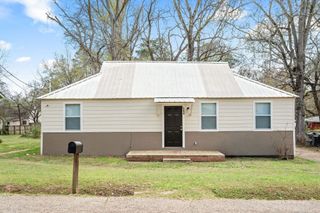 504 W Meredith St., Marshall, TX 75670