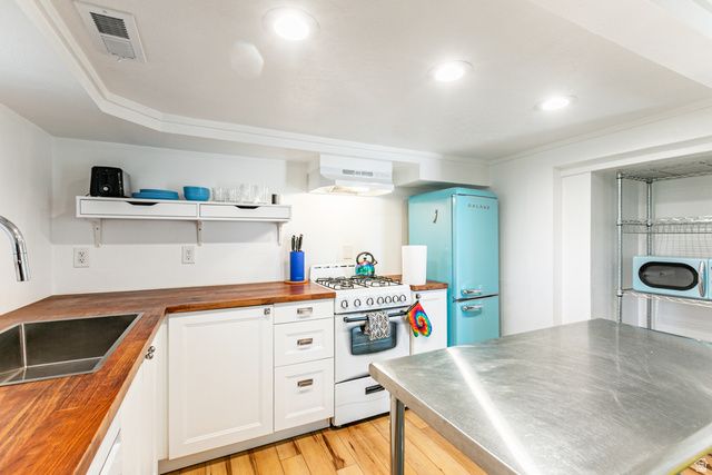 22 W 300 N, Salt Lake City, UT 84103