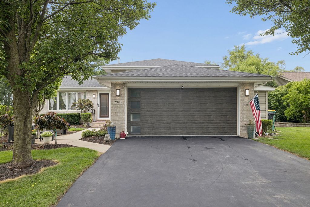 2905 Carol Drive, Joliet, IL 60432