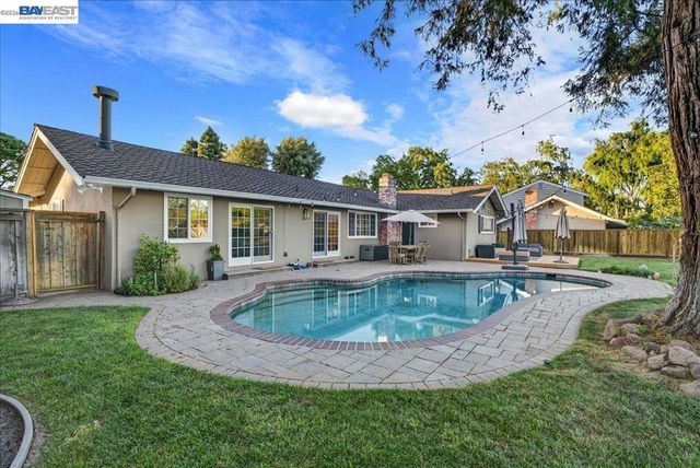 132 Metairie Pl, San Ramon, CA 94583