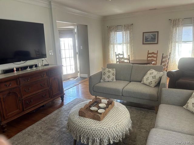607 Nassau Street, Bellmore, NY 11710