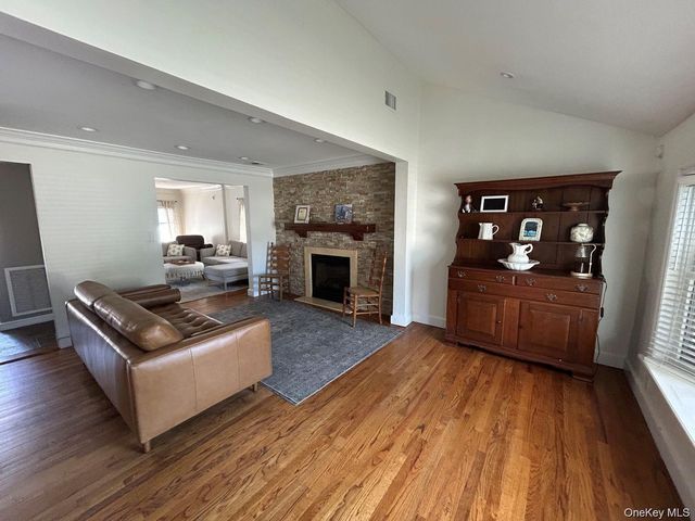 607 Nassau Street, Bellmore, NY 11710