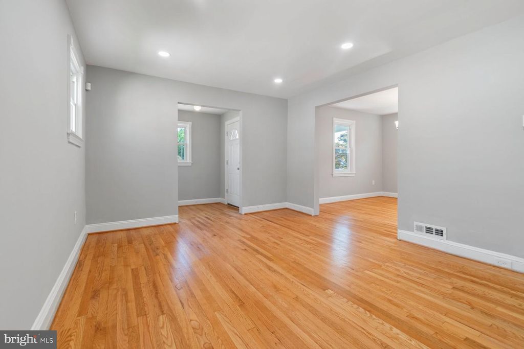 2723 GLENDALE RD, Baltimore, MD 21234