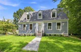 4 Woodhaven Road, Barrington, RI 02806