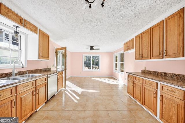 146 Commodore Drive NW, Milledgeville, GA 31061