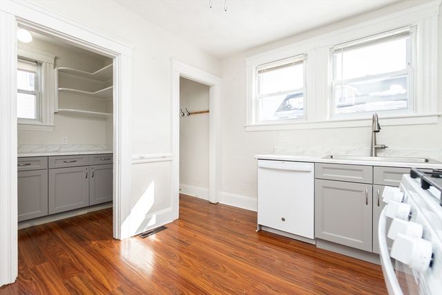 359 Concord St 1, Framingham, MA 01702