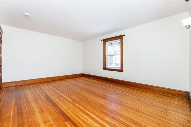 359 Concord St 1, Framingham, MA 01702