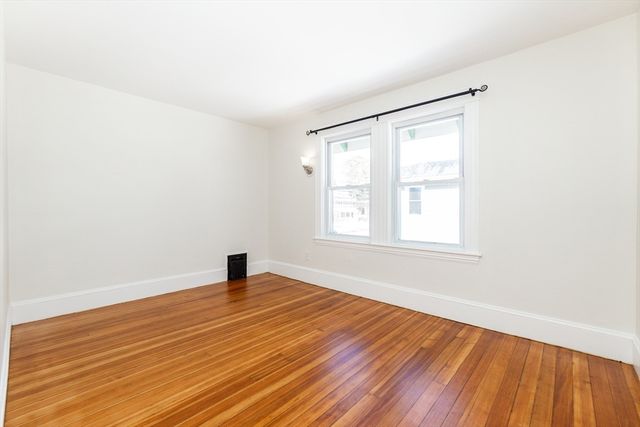 359 Concord St 1, Framingham, MA 01702