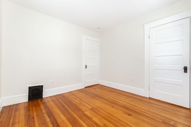 359 Concord St 1, Framingham, MA 01702