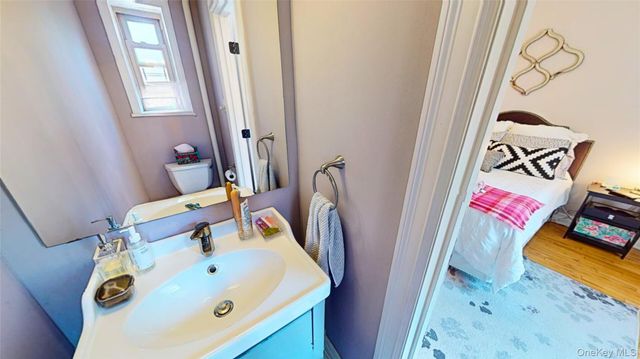 48-01 42nd Street 5D, Sunnyside, NY 11104