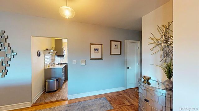 48-01 42nd Street 5D, Sunnyside, NY 11104