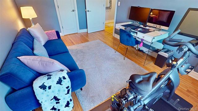 48-01 42nd Street 5D, Sunnyside, NY 11104