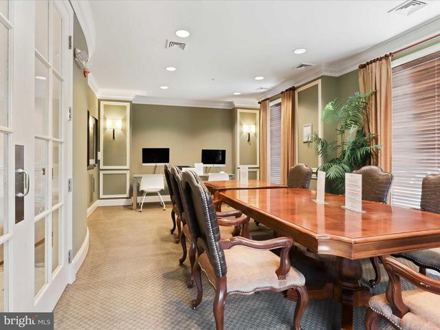 2655 PROSPERITY AVE #249, Fairfax, VA 22031