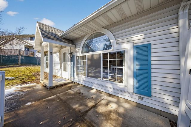 1936 Cabernet Lane NW, Rochester, MN 55901