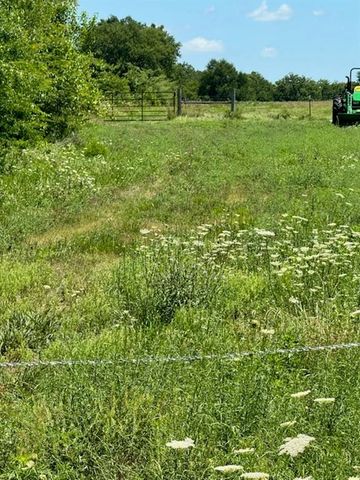 Indianapolis Road, Osawatomie, KS 66064