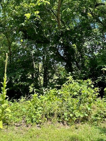 Indianapolis Road, Osawatomie, KS 66064