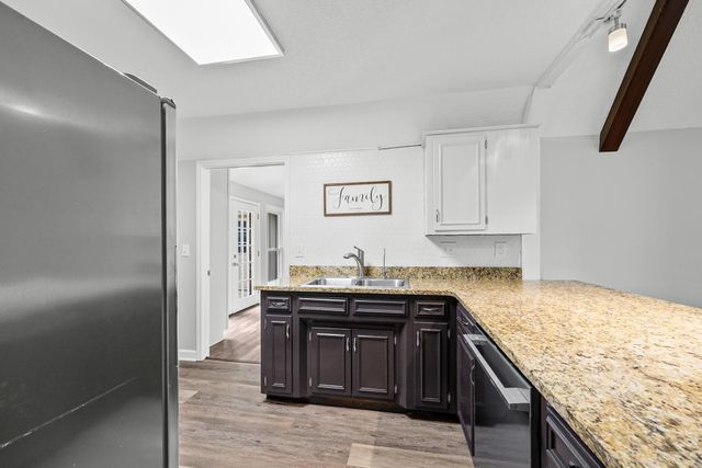 111 Englewood Drive, Inman, SC 29349