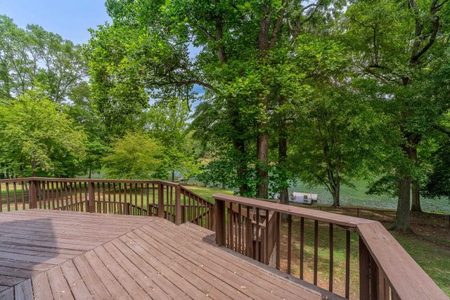 111 Englewood Drive, Inman, SC 29349