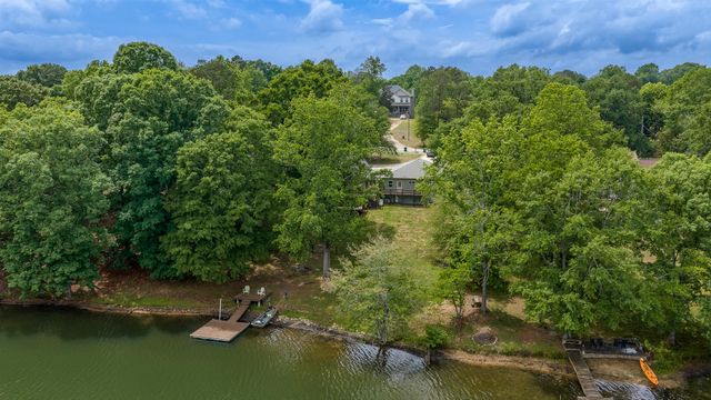 111 Englewood Drive, Inman, SC 29349