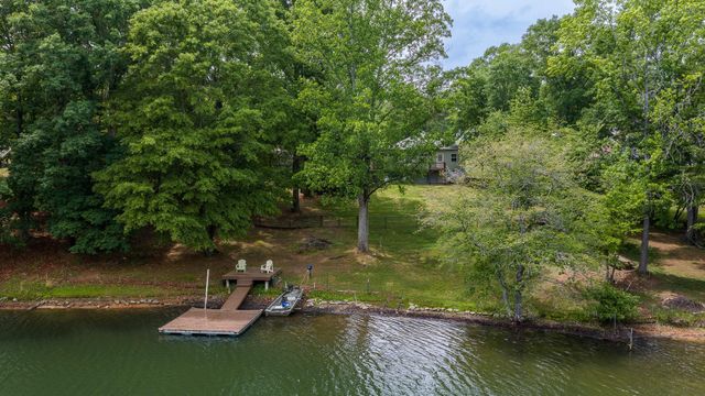 111 Englewood Drive, Inman, SC 29349