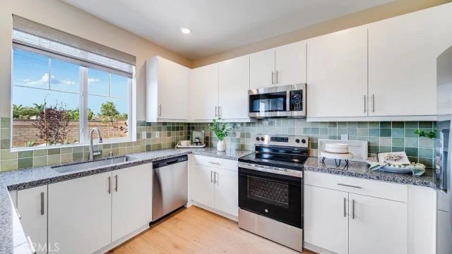 27267 Sitar Circle, Menifee, CA 92586