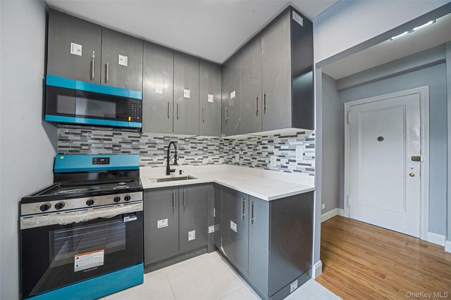 3131 54th Street 3K, Woodside, NY 11377